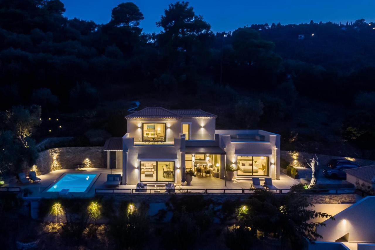 Villa Antigone Luxury Retreat Skopelos stad Exteriör bild