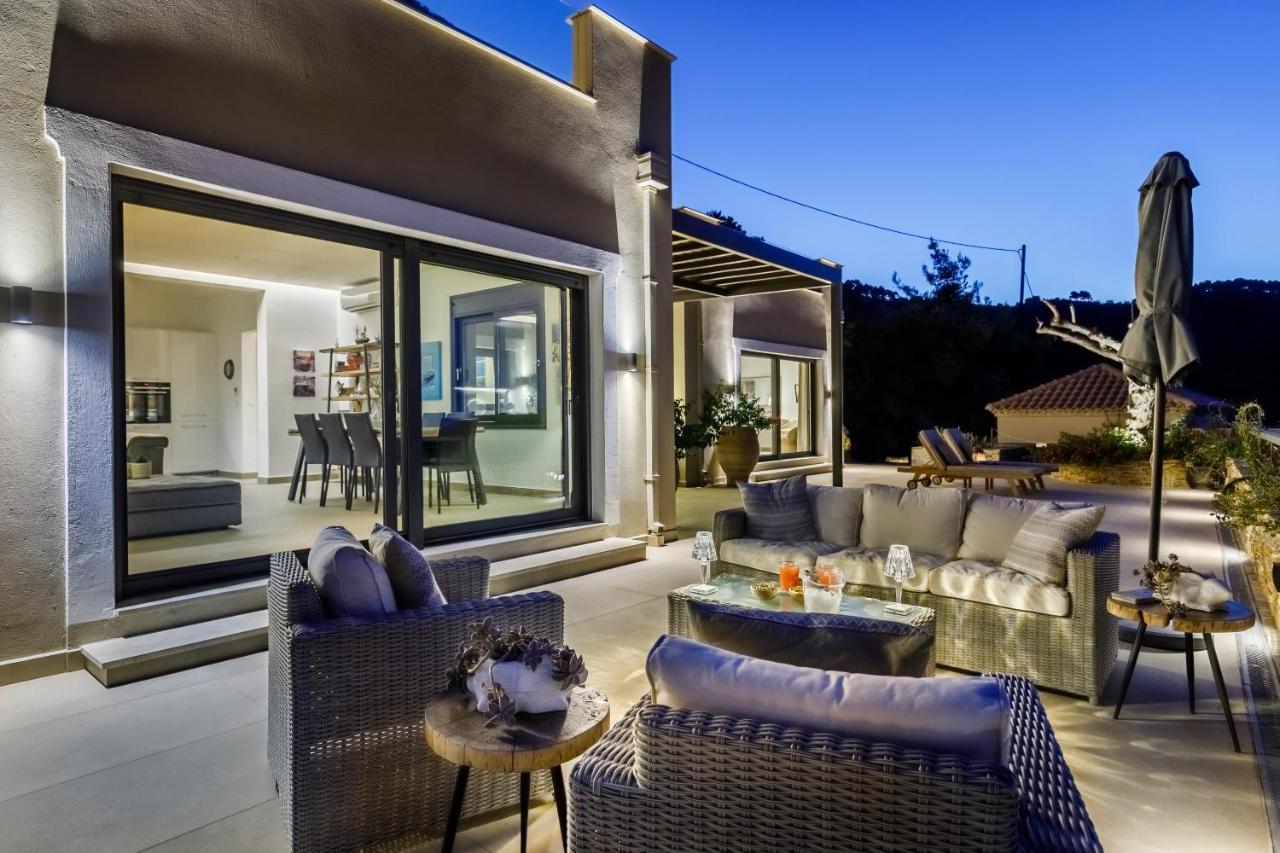 Villa Antigone Luxury Retreat Skopelos stad Exteriör bild