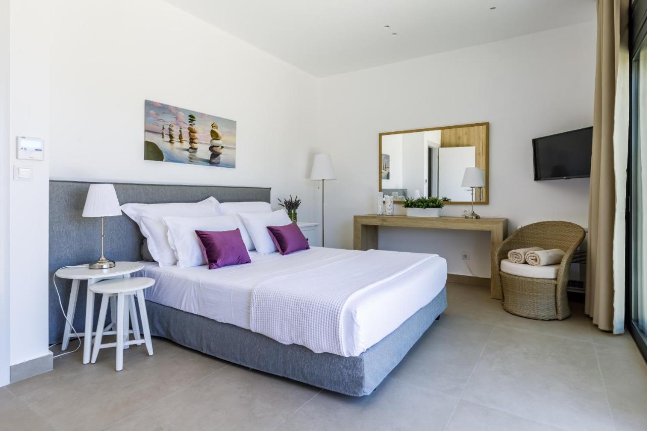 Villa Antigone Luxury Retreat Skopelos stad Exteriör bild